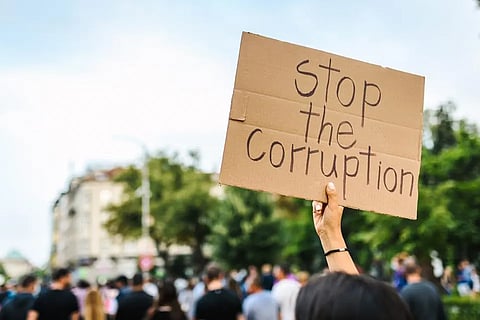 Execs: Confidence crisis battering nation