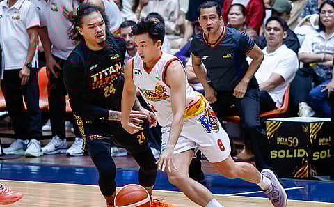 Rain or Shine squeaks past Titan Ultra