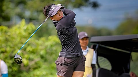 CHANELLE Avaricio dazzles with a birdie-spree to card a 4-under 68 that gave her the lead in the first round of the ICTSI South Pacific Golf Classic at the South Pacific Golf and Leisure Estate in Davao City.