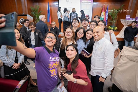 SAJ Marvic M. V. F. Leonen at FLAG book launch