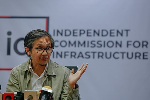 Dizon drops hammer DPWH Secretary Vince Dizon faces the press at the ICI Head Office in Taguig, announcing that seven luxury cars seized from the Discayas are prepped for auction — and that several people will be jailed before Christmas.