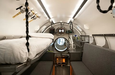 Researchers begin weeklong stays
in underwater ‘human habitat’