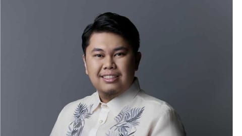 Sultan Kudarat Governor Datu Pax Ali Sangki Mangudadatu is using coffee as a weapon in the war against poverty.