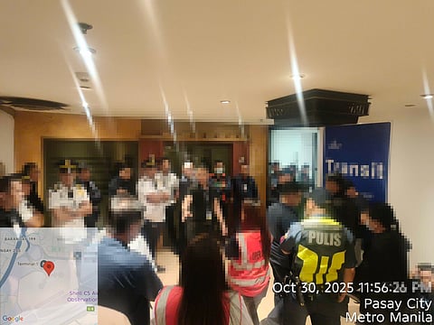 Cameroonian passenger goes berserk at NAIA Terminal 1, injures guards