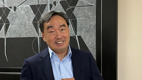 SM Investments President and CEO Frederic C. DyBuncio with the Asia’s Best Materiality Reporting Platinum Award