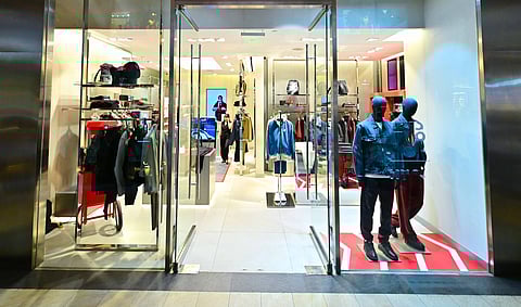 HUGO Power Plant Mall.