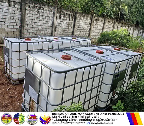 In a bid to assist Persons Deprived of Liberty (PDLs) in learning aquaponics and hydroponics, the AboitizPower private limited partnerships GMEC and GNPD donated six tote bins and wood pallets to the Mariveles Municipal Jail.