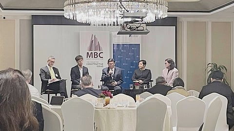 At the year-end review and 2026 outlook organized by the Makati Business Club at the Makati Diamond Residences are (from left) World Bank Group lead economist for Philippines, Malaysia, and Brunei Gonzalo Varela; Former NEDA director general and Ayala Corp. managing director Karl Chua, WR Advisory Group senior adviser Dr. Julio Teehankee, HSBC treasurer and head of markets and Security Corie Purisima; and Puyat, Jacinto & Santos Law senior partner Atty. Monalisa Dimalanta.