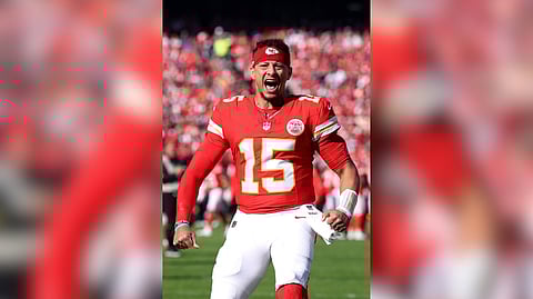 PATRICK Mahomes and the Kansas City Chiefs will be pressured to win when they battle the Dallas Cowboys in the NFL Thanksgiving holiday encounter on Thursday (Friday in Manila).