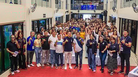 Dreams to reality Speakers from Maya Fintech, Cebu CFI and SBCorp brief more than 200 students at the 15th Asian Innovation Forum of DAILY TRIBUNE in Sto. Tomas, Batangas on Thursday. They discussed turning business concepts into real ventures through loans and digital platforms.