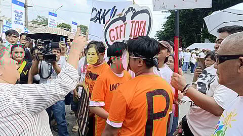 Young protesters on Sunday, 30 November, exercised their freedom of expression with no fear.