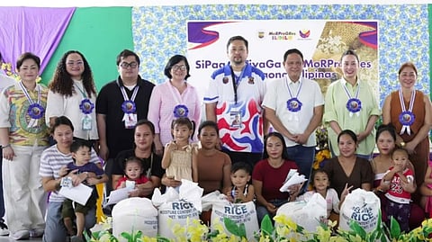 Cash aid, P20 rice reach Carles