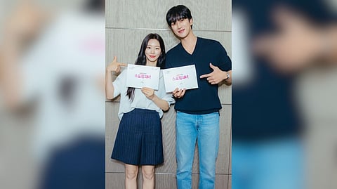 AHN Bo Hyun and Lee Joo Been.