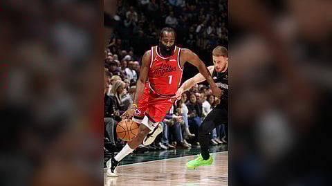 JAMES Harden barges into the NBA’s top 10 scoring list but the Los Angeles Clippers suffered a 109-106 loss to the Minnesota Timberwolves.