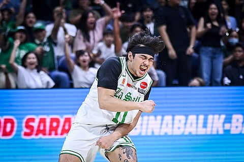 JACOB Cortez recreates the magical performance displayed by his father, Mike, that led to back-to-back titles for the La Salle Green Archers in 2000 and 2001.