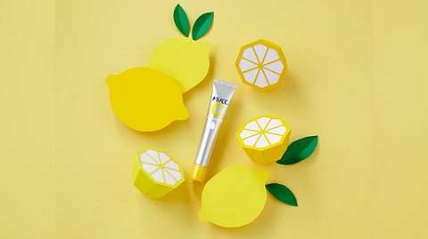 SHE came. She brightened. She conquered.