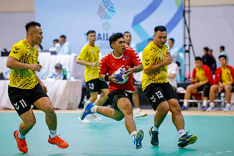 Phl handball team makes gallant stand