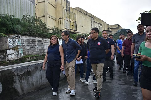 MMDA Chairman Don Artes, Las Pinas Mayor April Aguilar and DPWH Sec. Vince Dizon inspect Tartar Creek