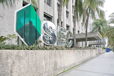 SEC shuts down XM, warns on Quantum Trust scams