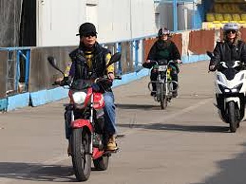 Iran’’s women bikers take the road