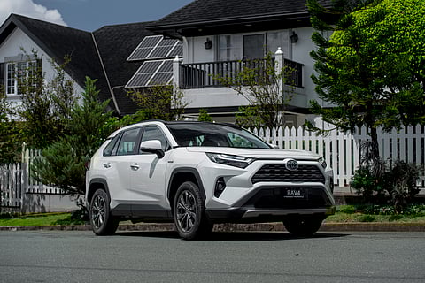 For those looking for a slightly larger vehicle for their bucket-list drives, customers can enjoy a P300,000 discount on the RAV4 2.5 XLE HEV CVT when paying in straight cash.