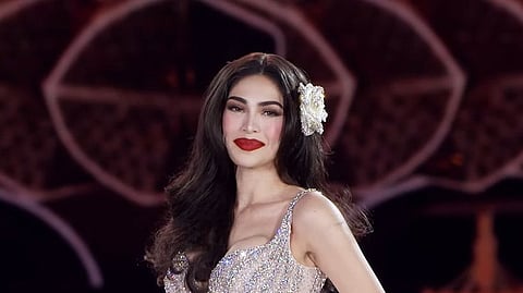 2025 Miss Cosmo First Runner-Up Chelsea Fernandez and her trademark red lipstick.