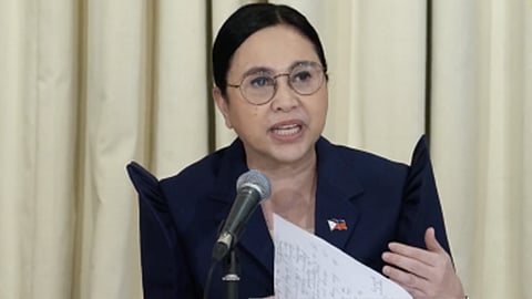 TO date, Department of Trade and Industry Secretary Cristina Roque said a total of 18,405 online merchants have already applied for the Philippine Trust Mark.