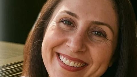 Halt execution, prominent women urge Iran