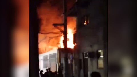 Blaze razes Taguig residential area