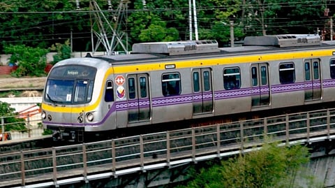 LRT-2 offers zero-fare trips on Rizal Day