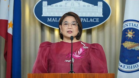 ‘Floodgate’ crooks’ sad Christmas
stands, or so Castro says