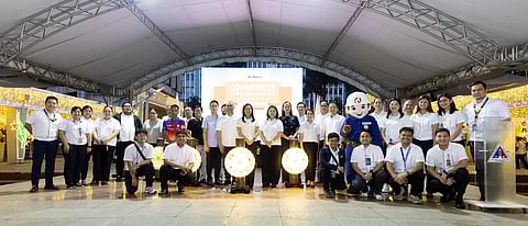 SEASON of spark. The community launch to celebrate the electrification initiative there was attended by our local government partners, including Mayor Joy Belmonte, Barangay Captains Daniel Leon Berroya and Beverly Gaw and Meralco leaders, including Customer Retail Services head Charina Padua, OMF president Jeffrey Tarayao, HMB North Business Area head Alleni Pascual, Balintawak Sector manager Noel Espiritu, Kamuning-Roosevelt Business Center head Emmanuel De Jesus, Commonwealth-Balintawak Business Center head Ryan Vicente and Novaliches Business Center OIC Armida Virgo.