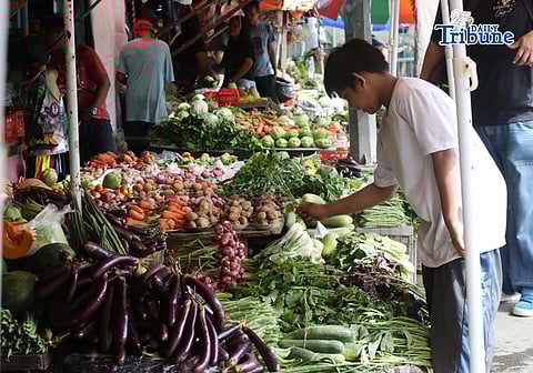 (January 06 2026) Vendors arrange their selling vegetables at the Luzon Market in Quezon City on Tuesday January 6 2026. The Philippine Statistics Authority PSA reported on Tuesday the higher prices of food items pushed inflation higher in December. Photo/Analy Labor