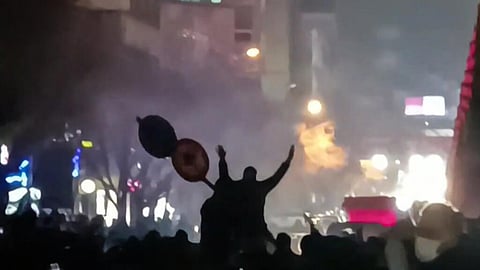 Seize city centers, shah’s son urges protesters