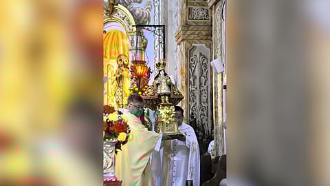 The Rite of Enthronement solemnly opened the Grand Feast of the Santo Niño, highlighting faith, devotion, and the spiritual significance of honoring the Holy Child Jesus as King.