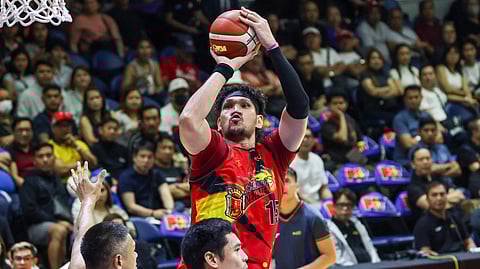 JUNE Mar Fajardo stands tall as he collected his seventh Mr. Basketball award when the Philippine Sportswriters Association holds its annual Awards Night on 16 February at the Diamond Hotel Manila.