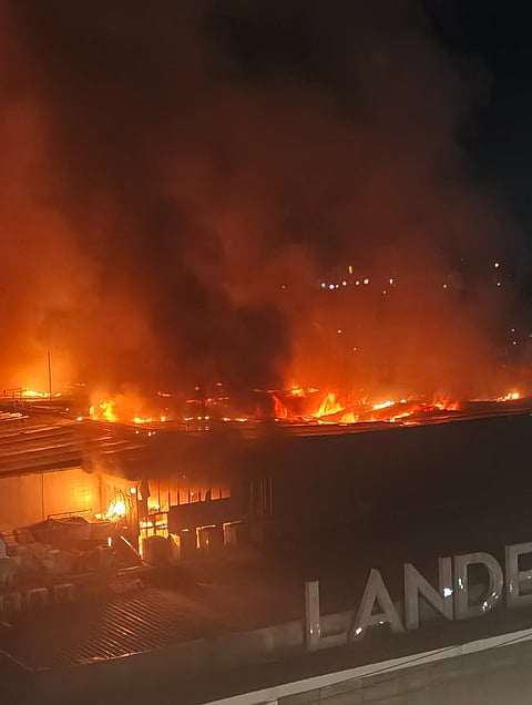 A heavy blaze that reached 5th Alarm happened in the early morning on Wednesday to a supermarket in Fairview, Novaliches, Quezon City