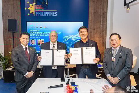 BERTHAPHIL CEO Peter Herman (2nd from left) and BCDA CEO Joshua Bingcang (3rd from left) sign MOU, witnessed by Rep. Brian Poe Llamanzares (left) and Ambassador Manuel Teehankee (right).