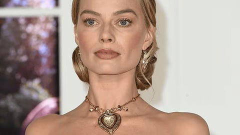 THE actress wore the iconic Cartier piece at the Wuthering Heights premiere.