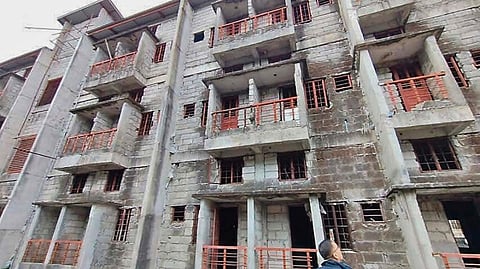 GETTING back on track Several stalled urban housing projects in Caloocan City have been inspected. According to Department of Human Settlements and Urban Development Secretary Jose Ramon Aliling, construction of projects by the Alyansang Mamamayan ng Caloocan Housing Cooperative and HopeVille Phase 2 Homeowners Association Inc. in Barangay Bagumbong, as well as Genesis Ville HOA Inc. in Barangay Camarin, has been halted for more than a decade.