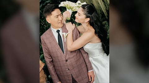 VIC Sotto and Pauleen Luna renewing their vows.