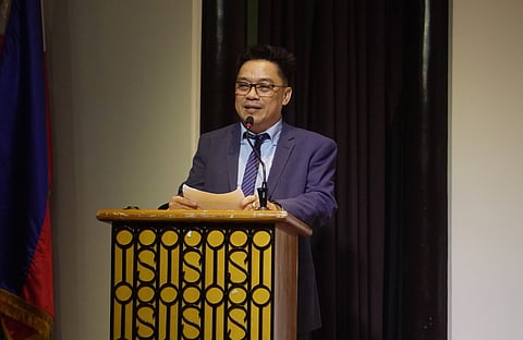 POLITICAL science professor Dennis C. Coronacion said Filipinos should not lose hope, since China has been firm in its position and it has been seen to soften.
