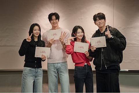 THE cast of ‘Love O’Clock.’