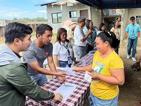 The Department of Public Works and Highways (DPWH) and the Provincial Government provided financial assistance to the residents whose houses were damaged after the Candating Flood Control Project collapsed in the town of Arayat, Pampanga.