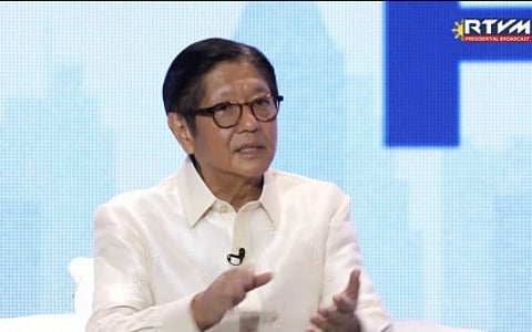 Marcos sets bar he has not met?