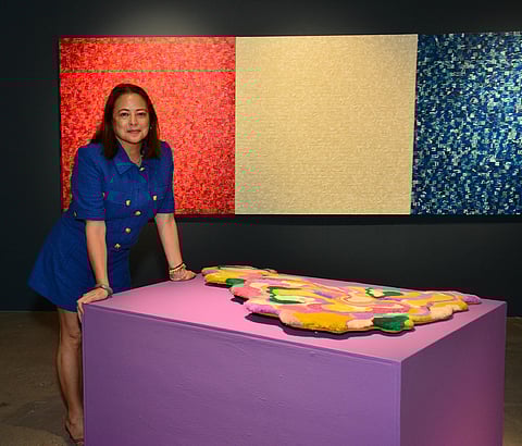 CURATOR Bambina Olivares