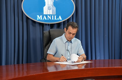 Manila Mayos Isko Moreno signed EO Number 7, series of 2026 slashing fuel consumption due to Middle East conflict. Courtesy of Manila PIO