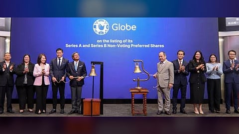 AT the listing of Globe’s Series A and Series B non-voting preferred shares at the Philippine Stock Exchange are (from left): Ayala Corporation CFO Juan Carlos L. Syquia, GLO vice president for Treasury Division Bernice D. Olives, GLO chief compliance officer and assistant corporate secretary Marisalve Ciocson-Co, GLO CFO, treasurer, and chief risk officer Juan Carlo C. Puno, GLO co-vice chairman Cezar P. Consing, PSE president and CEO Ramon S. Monzon, PSE COO Atty. Roel A. Refran, PSE Issuer Regulation Division head Atty. Marigel M. Baniqued-Garcia, PSE general counsel Atty. Veronica V. Del Rosario, and PSE Capital Markets Development Division head Mark Frederick V. Visda.