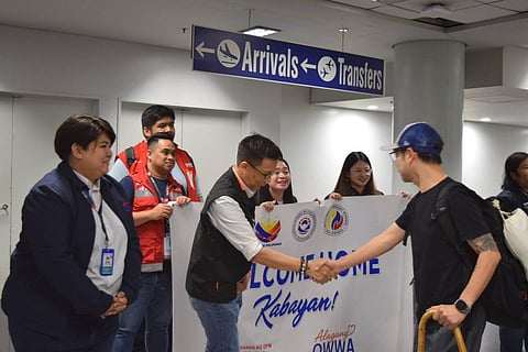 90 OFWs from UAE arrive in Phl amid Mideast conflict