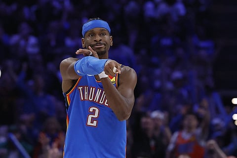 Gilgeous-Alexander sizzles, breaks Chamberlain record